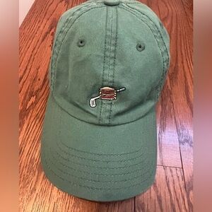 White Vineyard Vines golf hat